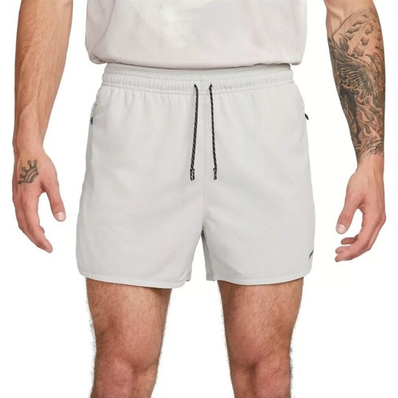Nike Running Division Stride 4" Shorts Dri Fit Mens Large Beige FB6870-012 NEW - Picture 2 of 16